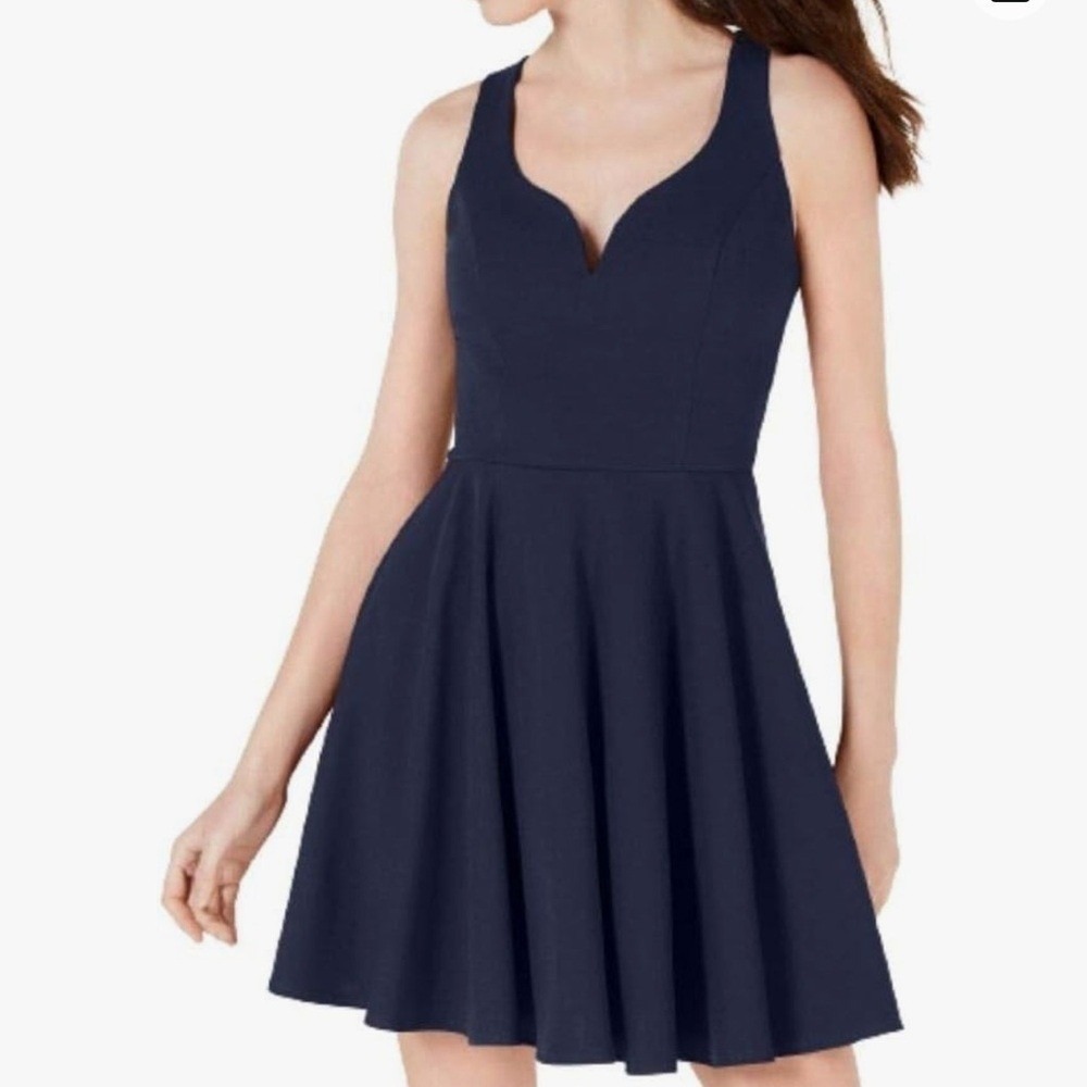 B. Darlin Womens Juniors Sweetheart Neck Open Back Party Dress- Navy
